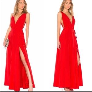 NWT Lovers and Friends Leah Gown